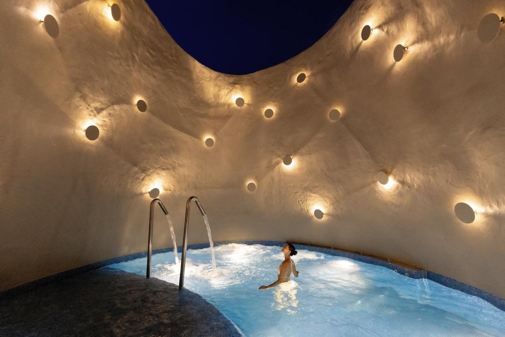 Varana Krabi Hotel Клонг Муанг Бийч Екстериор снимка